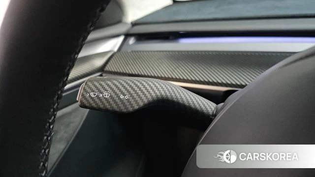 Tesla Model Y 2024 Серый из Кореи, фото 5