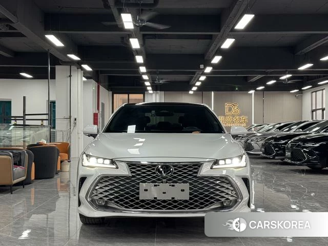 Toyota Avalon 2024 Белый из Китая, фото 5