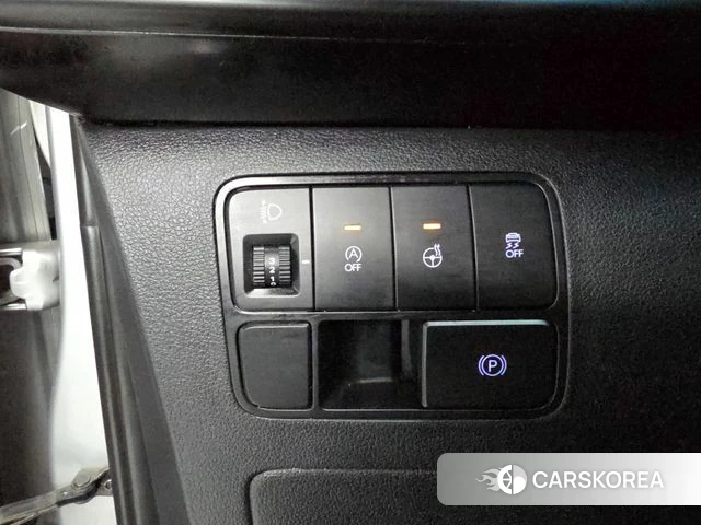 Hyundai Staria 2023 Серебряный из Кореи, фото 5