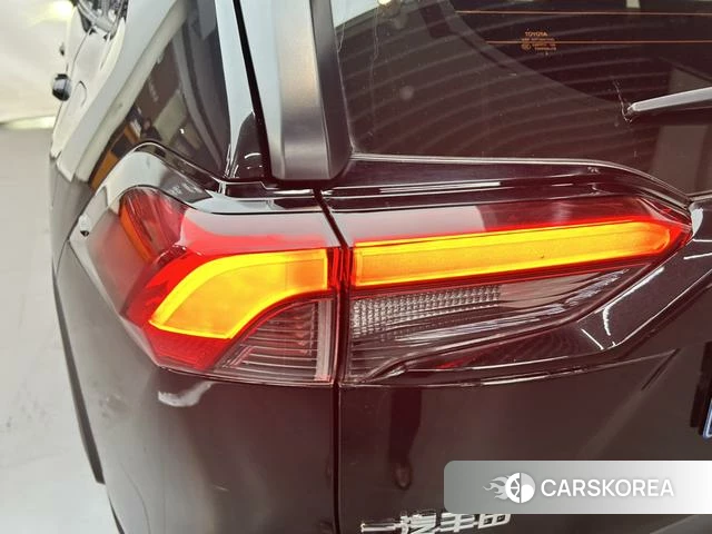Toyota RAV4 2023 Черный из Китая, фото 5