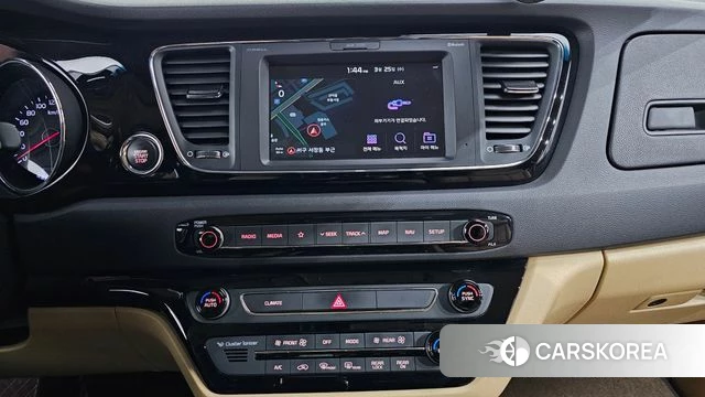 Kia The New Carnival 2018 Белый из Кореи, фото 5