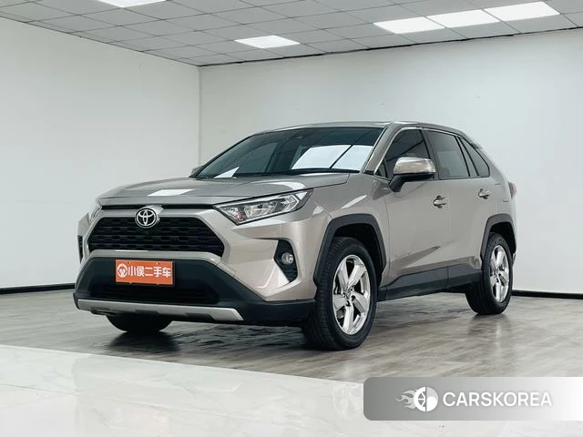 Toyota RAV4 2021 Серебристо-серый из Китая, фото 5