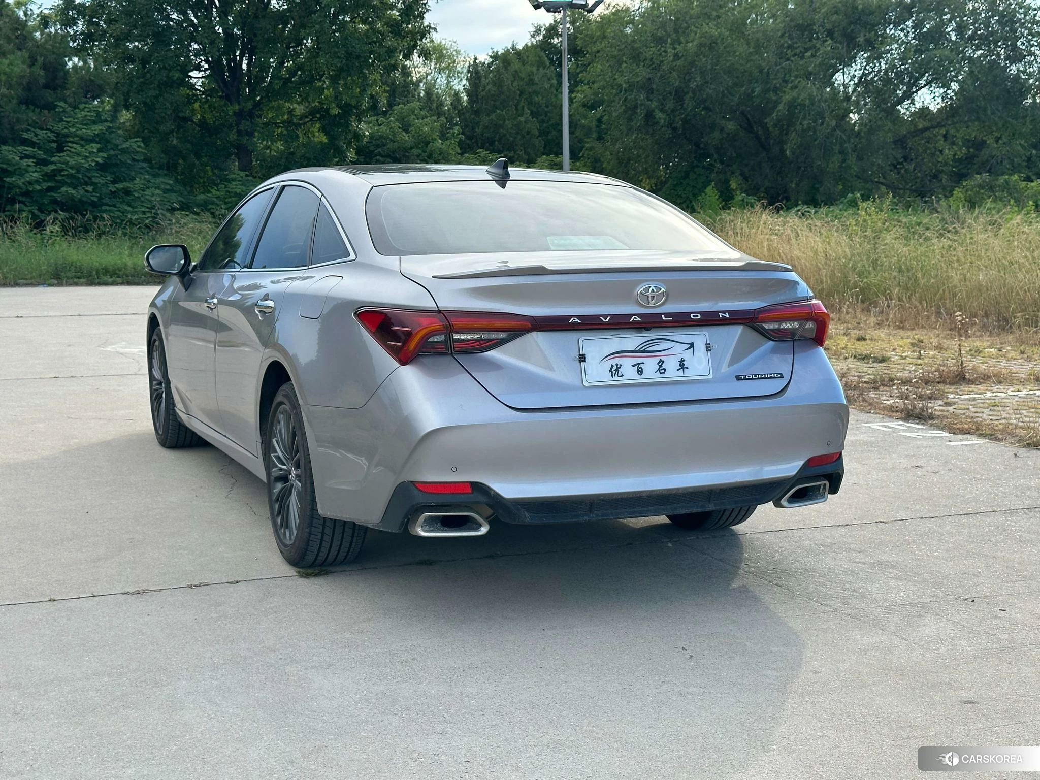 Toyota Avalon 2023 Серебристо-серый из Китая, фото 5