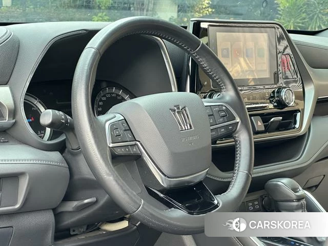 Toyota Crown 2022 Черный из Китая, фото 5