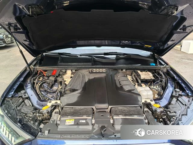 Audi Q7 2021 Синий из Китая, фото 5