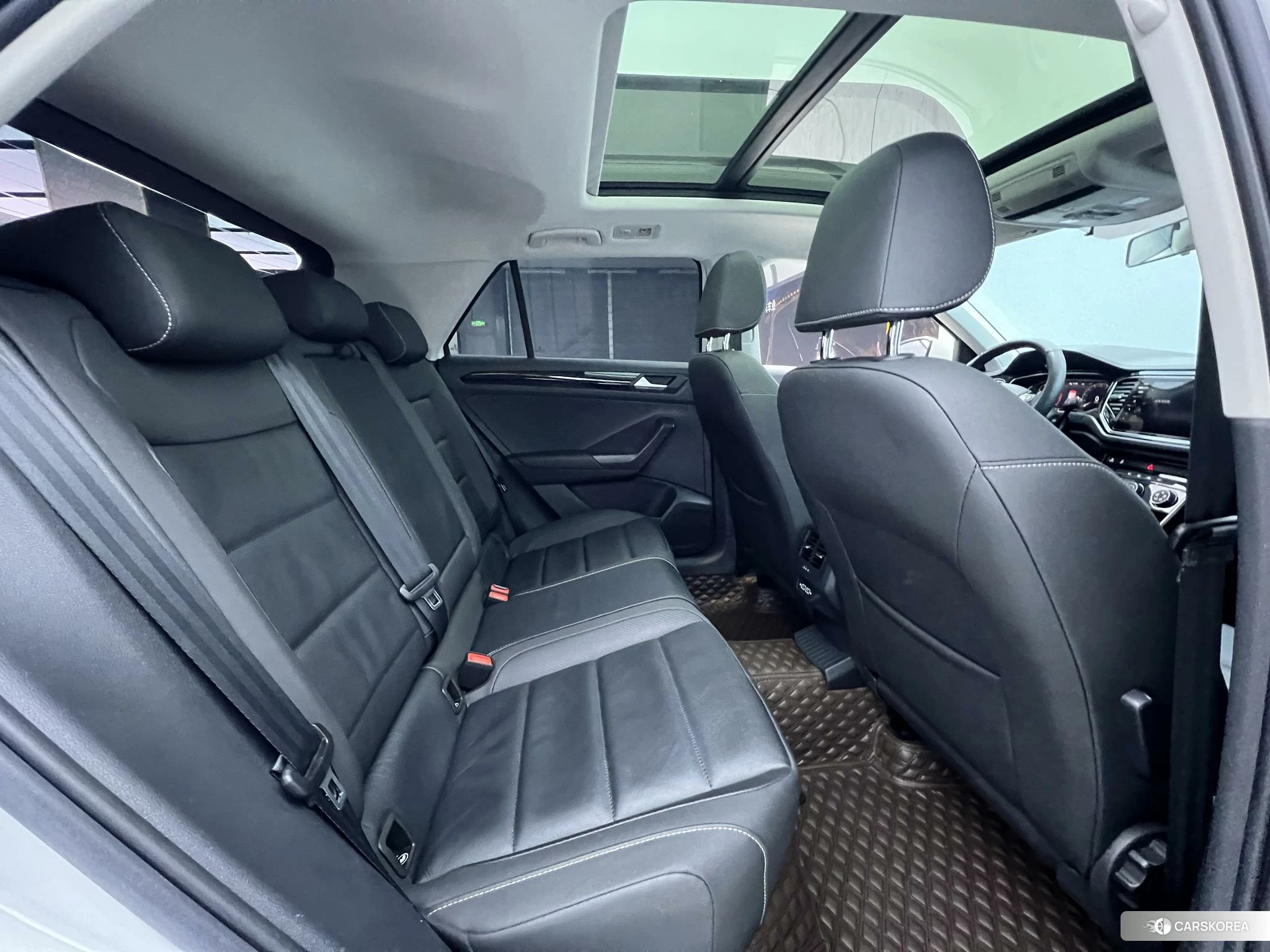 Volkswagen T-Roc 2021 Белый из Китая, фото 5