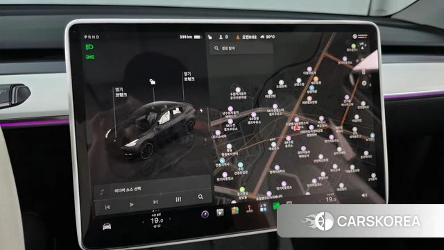 Tesla Model Y 2024 Серый из Кореи, фото 5