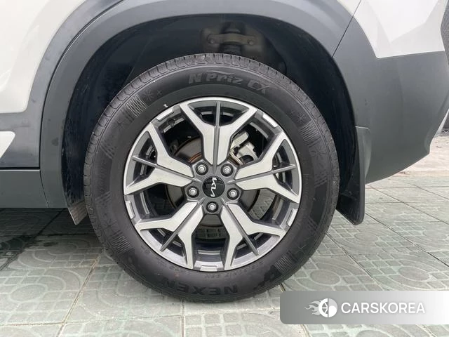 Kia KX3 2023 Белый из Китая, фото 5