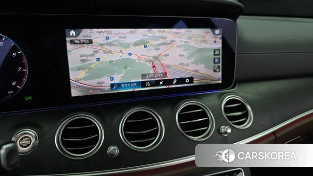 Mercedes-Benz E-Class W213 2022 Белый из Кореи, фото 5
