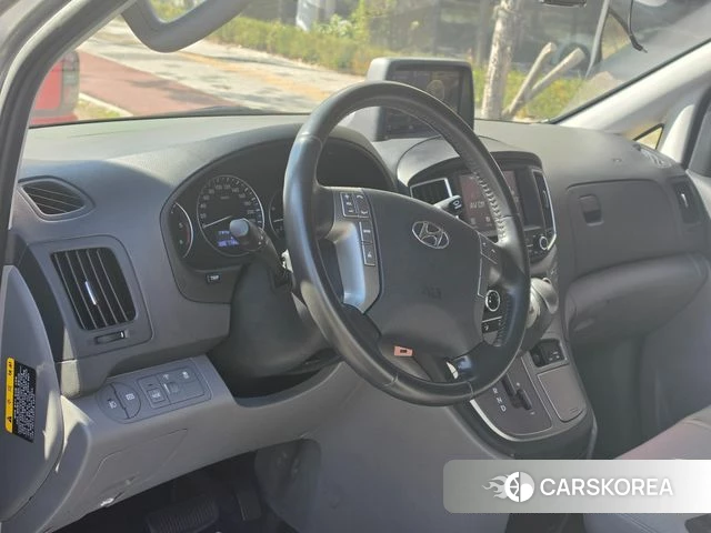 Hyundai The New Grand Starex 2021 Белый из Кореи, фото 5