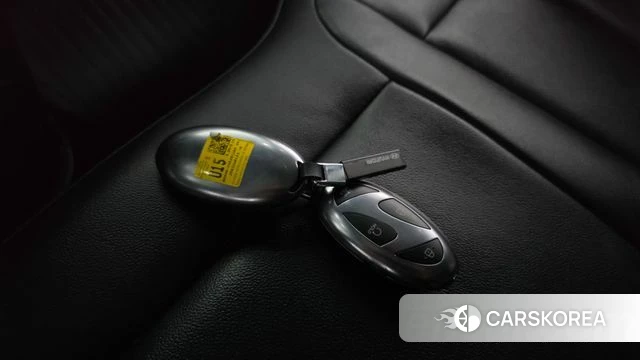 Hyundai Staria 2025 Белый из Кореи, фото 5