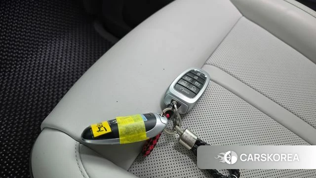 Hyundai Staria 2023 Черный из Кореи, фото 5