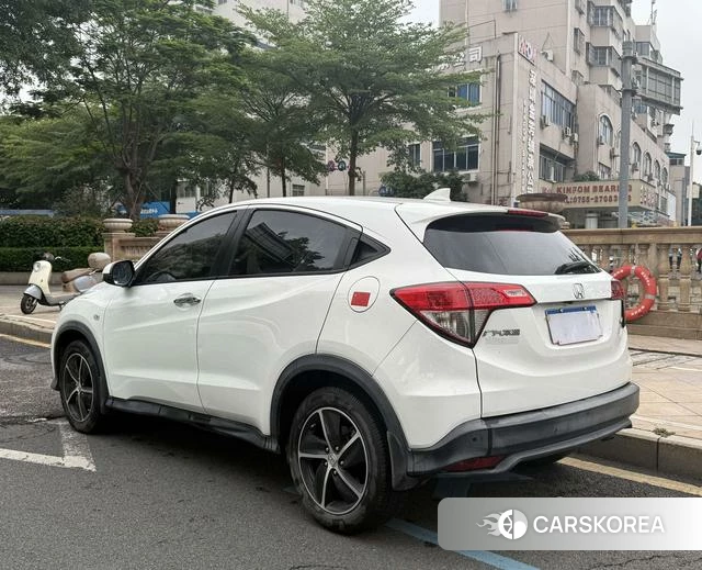 Honda Vezel 2021 Белый из Китая, фото 5