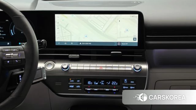 Hyundai Kona Electric (SX2) 2023 Светло-серебряный цвет из Кореи, фото 5