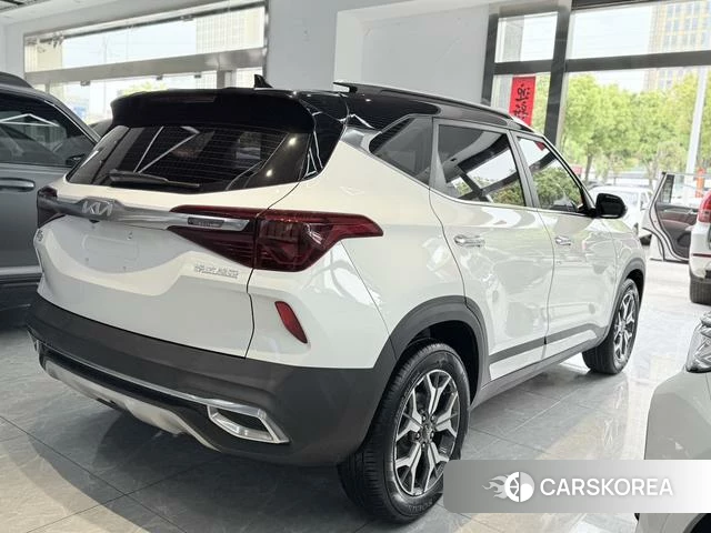 Kia KX3 2023 Белый из Китая, фото 5
