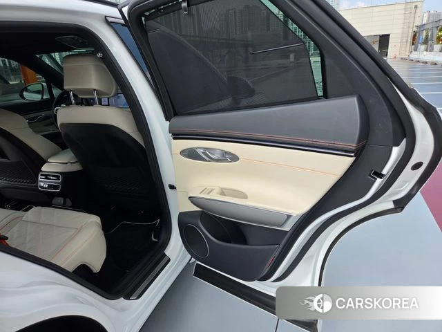 Genesis GV70 2024 Белый из Кореи, фото 5