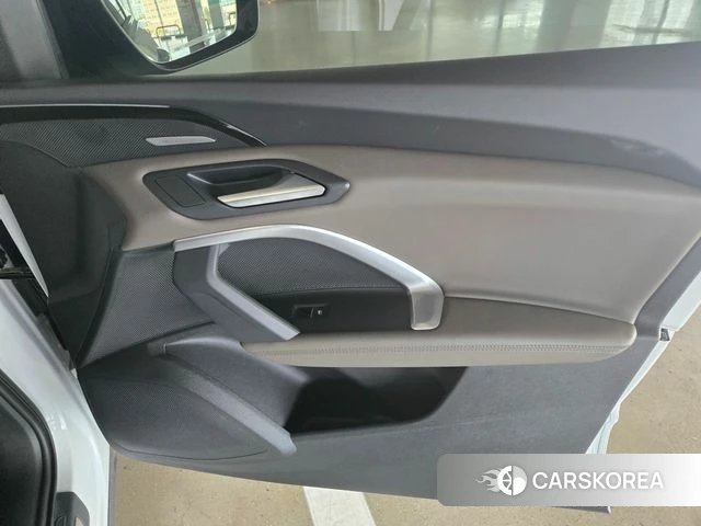 Audi Q5 (80A) 2025 Белый из Кореи, фото 5