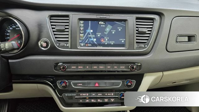 Kia The New Carnival 2019 Белый из Кореи, фото 5