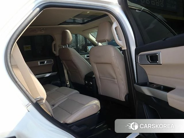 Ford Explorer 6th Generation 2021 Белый из Кореи, фото 5