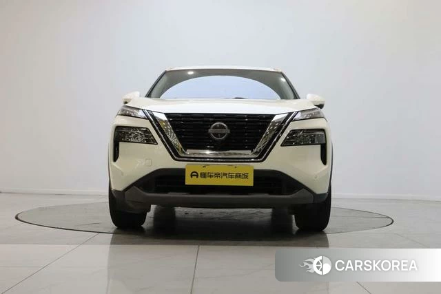 Nissan X-Trail 2023 Белый из Китая, фото 5