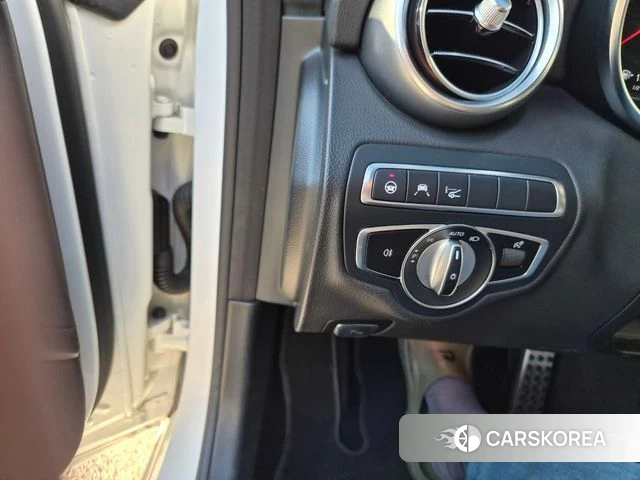 Mercedes-Benz C-Class W205 2021 Белый из Кореи, фото 5
