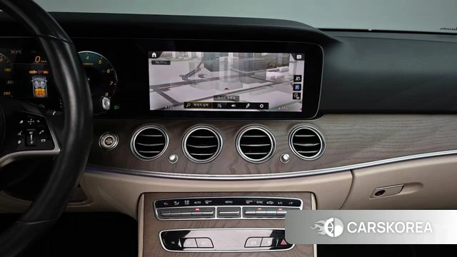 Mercedes-Benz E-Class W213 2022 Белый из Кореи, фото 5