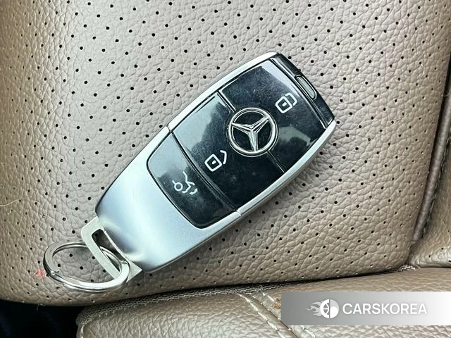 Mercedes-Benz E-Class 2022 Черный из Китая, фото 5