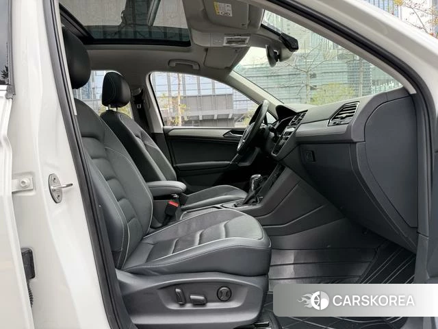 Volkswagen Tiguan L 2021 Белый из Китая, фото 5