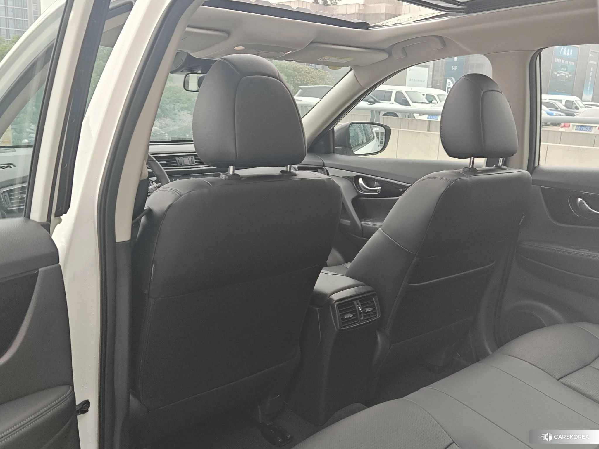 Nissan X-Trail 2023 Белый из Китая, фото 5