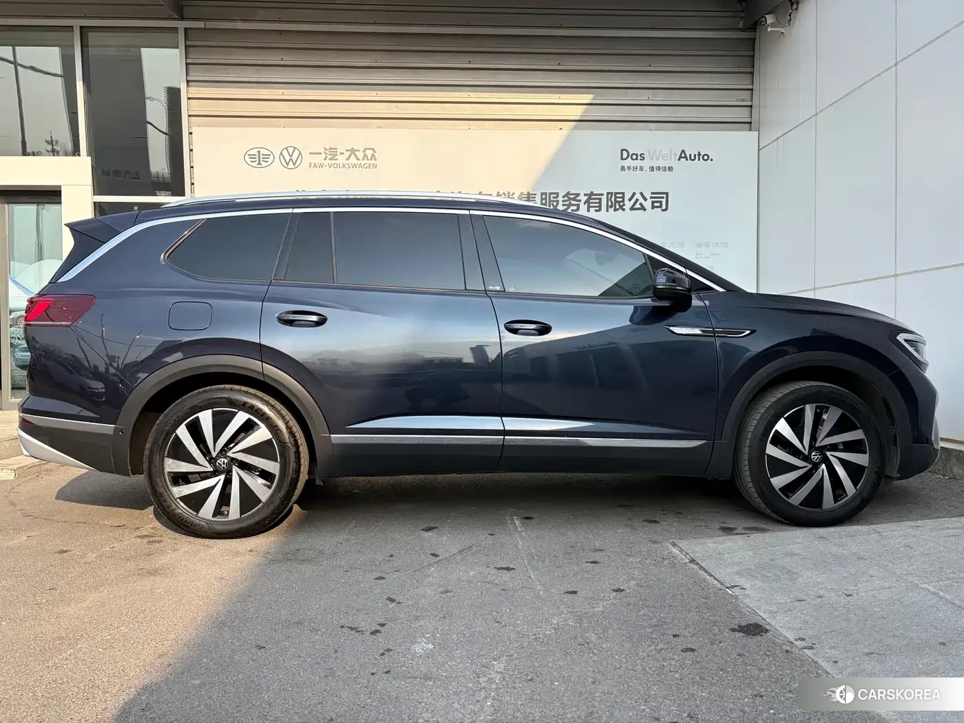 Volkswagen Talagon 2023 Синий из Китая, фото 5