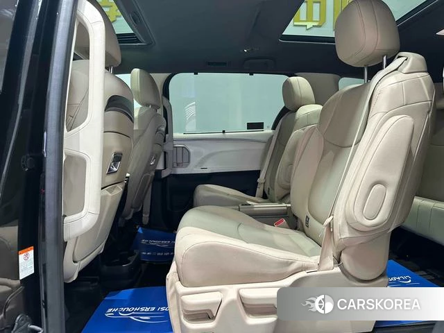 Toyota Granvia 2023 Черный из Китая, фото 5