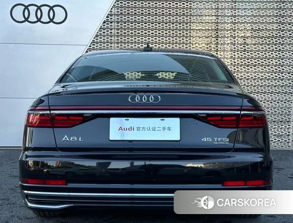 Audi A8 2024 Черный из Китая, фото 5