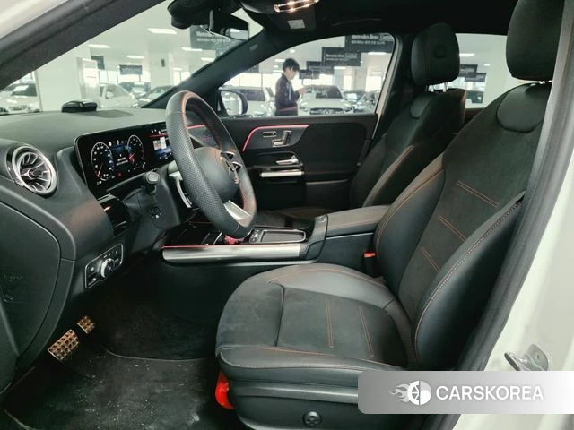 Mercedes-Benz GLA - Class H247 2025 Белый из Кореи, фото 5