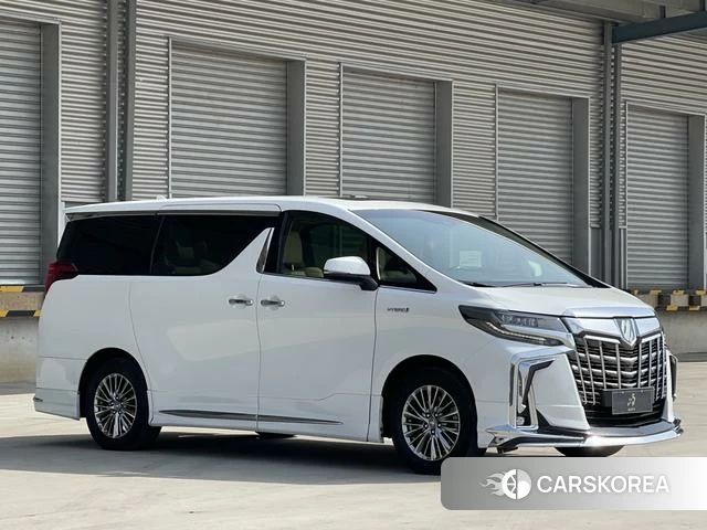 Toyota Alphard 2021 Белый из Китая, фото 5