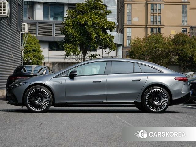 Mercedes-Benz AMG EQS 2025 Темно-серый из Китая, фото 5