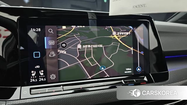 Volkswagen Golf 8th Generation 2023 Белый из Кореи, фото 5