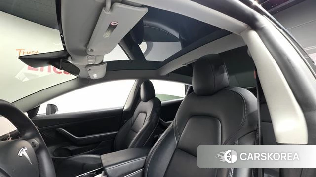 Tesla Model 3 2020 Белый из Кореи, фото 5