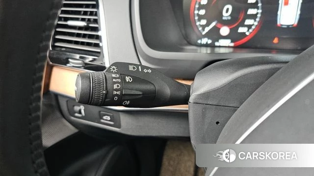 Volvo XC90 second Generation 2019 Белый из Кореи, фото 6