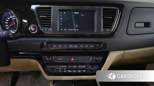 Kia The New Carnival 2020 Белый из Кореи, фото 5