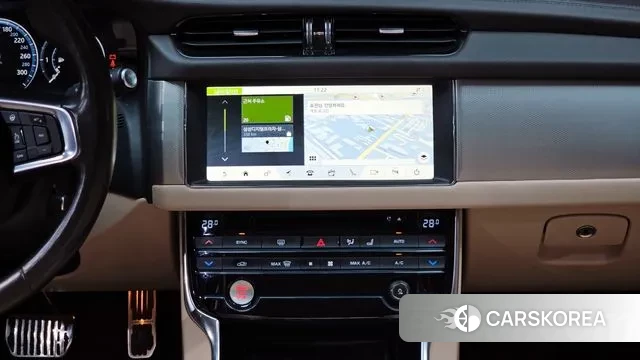 Jaguar XF (X260) 2019 Черный из Кореи, фото 5