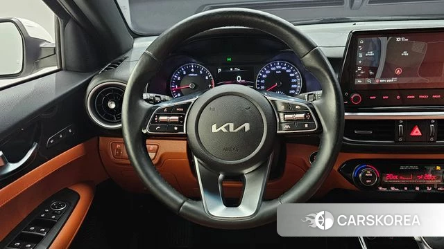 Kia The New K3 2nd generation 2021 Белый из Кореи, фото 5
