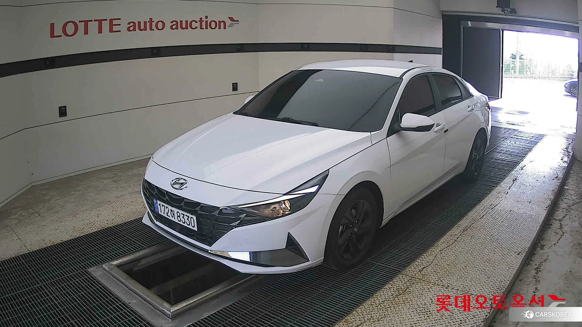 Hyundai Avante Hybrid 2023 Polar White из Кореи, фото 5