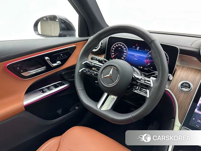 Mercedes-Benz GLC 2024 Черный из Китая, фото 5