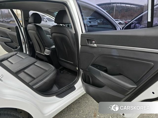 Hyundai Avante AD 2018 Белый из Кореи, фото 5
