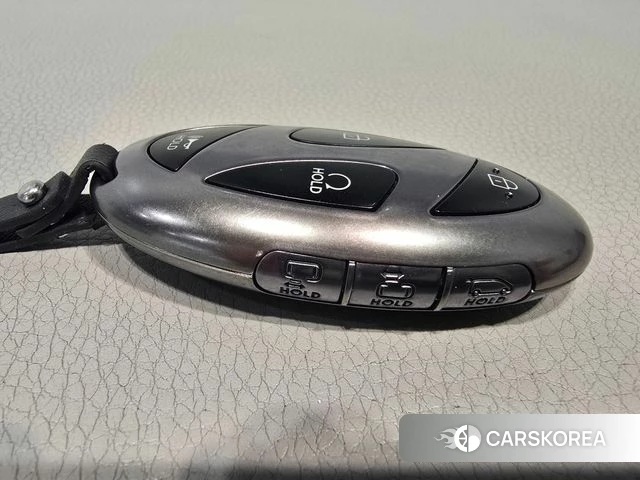 Hyundai Staria 2025 Белый из Кореи, фото 5