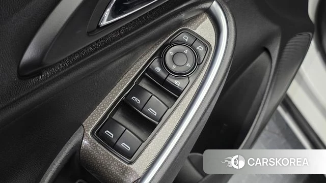 Chevrolet (GM Daewoo) All New Malibu 2018 Белый из Кореи, фото 5
