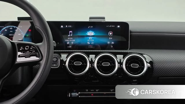 Mercedes-Benz A-Class W177 2020 Черный из Кореи, фото 5