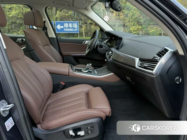BMW X5 2021 Темно-серый из Китая, фото 5