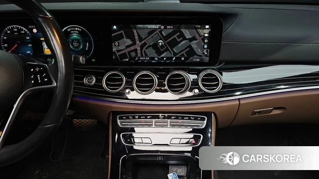 Mercedes-Benz E-Class W213 2021 Серый из Кореи, фото 5