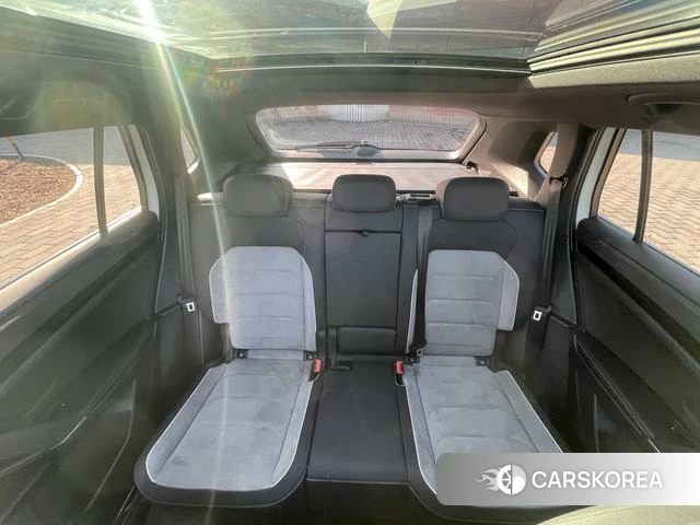 Volkswagen Tayron 2022 Белый из Китая, фото 5